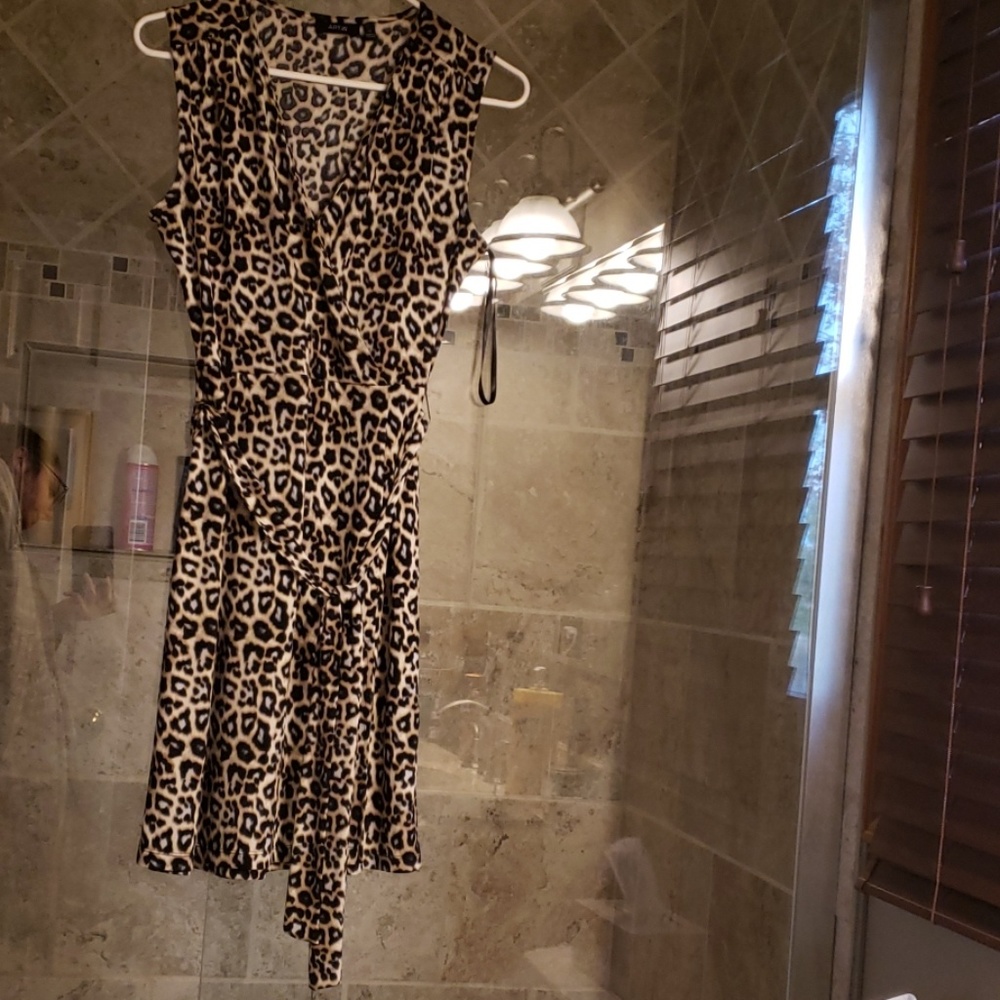 Leopard apartment 9 dress